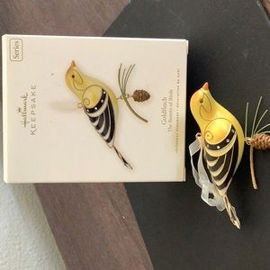 Goldfinch ornament